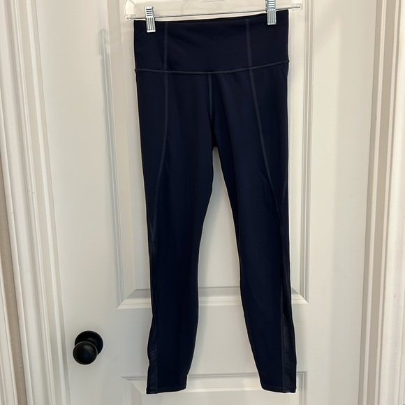 Athleta Lightning 7/8 Tight - Picture 2 of 11